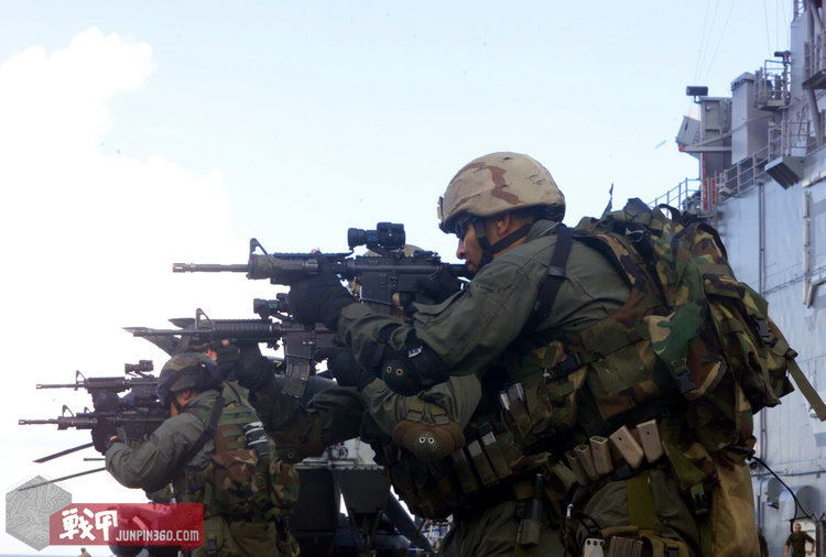 防弹背心fbi原品,两栖防弹背心视频