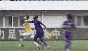 来开心一下,国足的十大搞笑瞬间