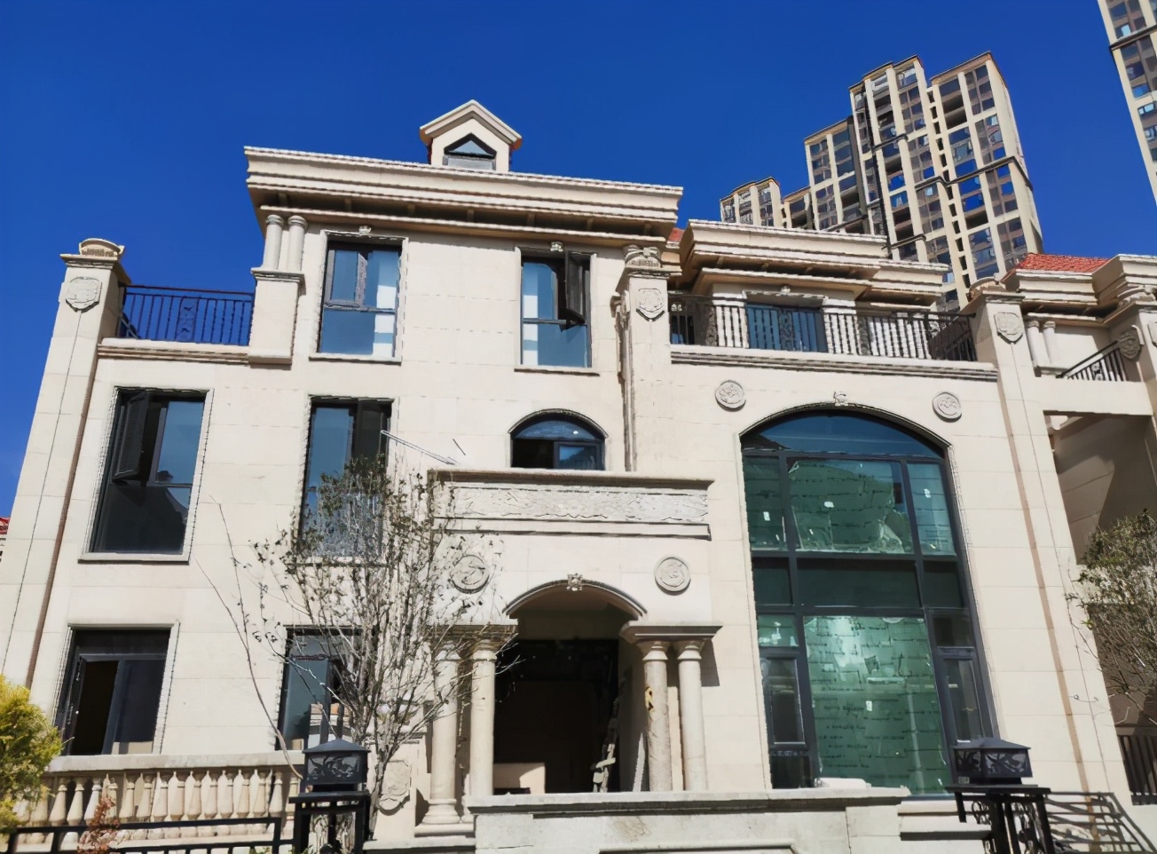 门窗十大品牌照片,门窗十大品牌前100名