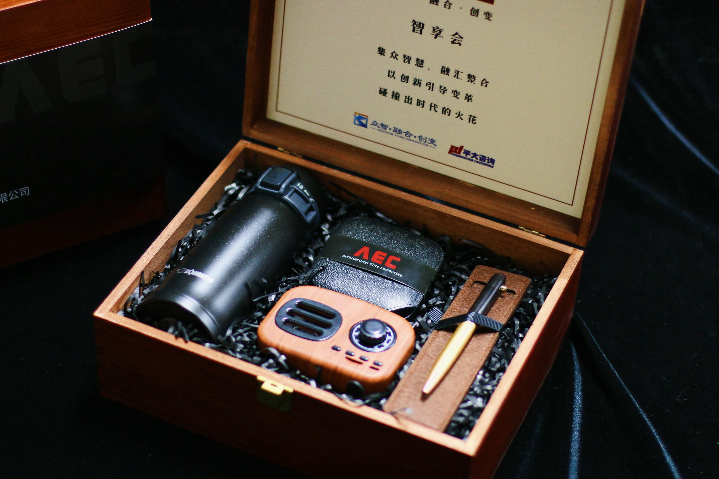 高端精致的商务伴手礼,高端精致的商务礼物