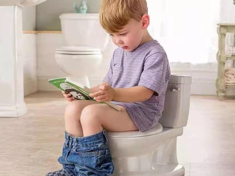 为什么给孩子把尿他就会尿,给宝宝把尿不出尿怎么回事