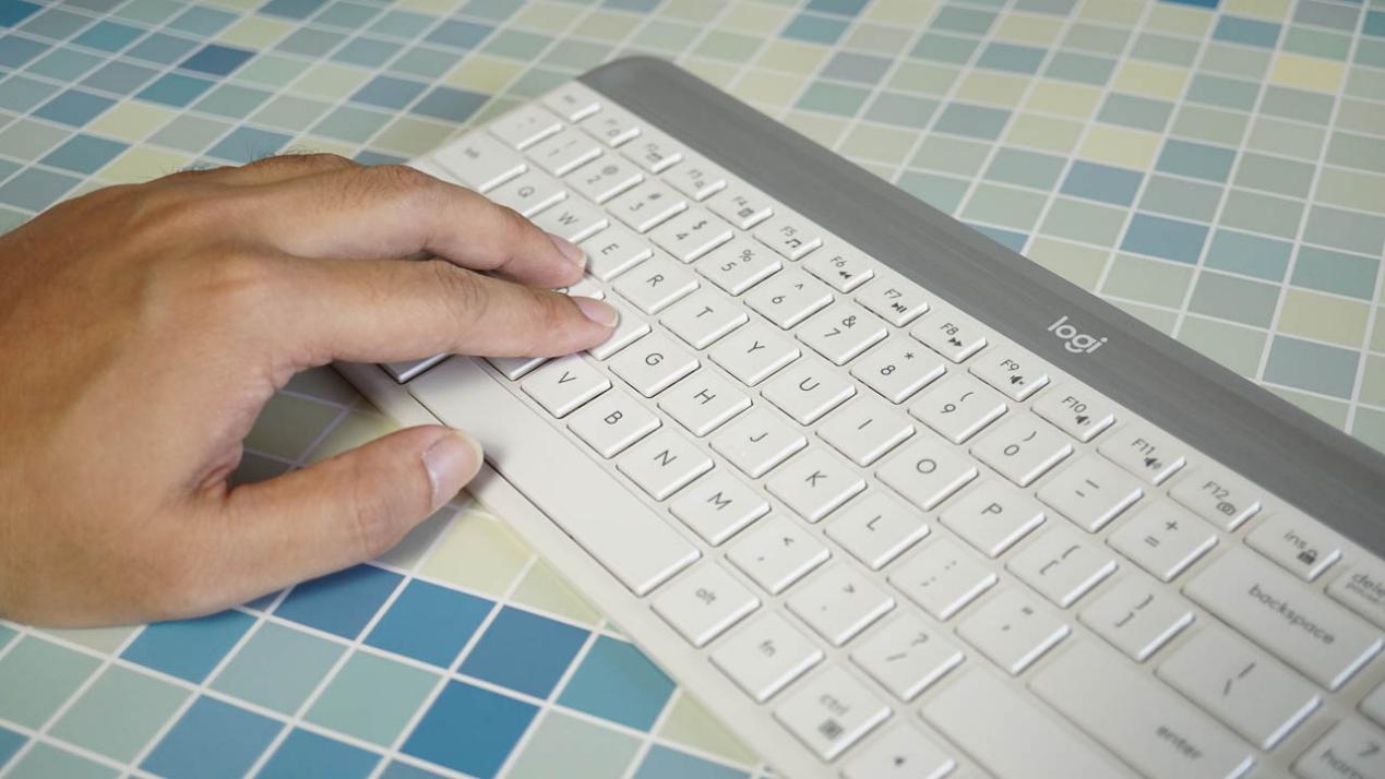 罗技无线键盘鼠标套装mk470,罗技g470键鼠套装