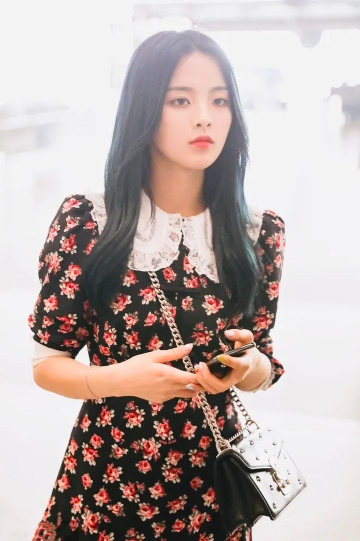 杨超越翻版宋祖儿？别开玩笑了