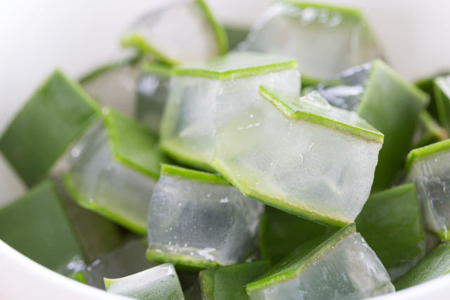 芦荟胶真的可以祛痘痘吗,芦荟胶可以祛痘印吗有什么效果