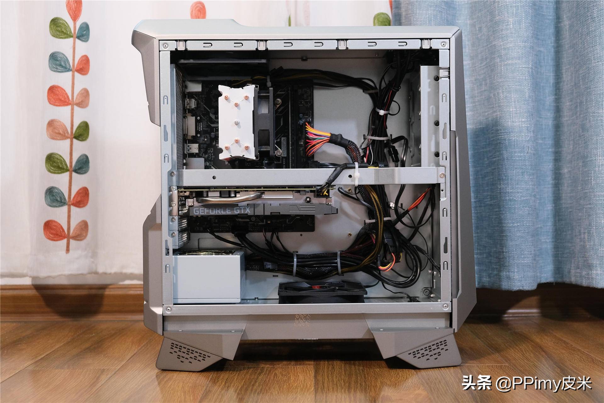 天字号板卡厂进军整机：七彩虹（Colorful）iGameSigmaM500详测