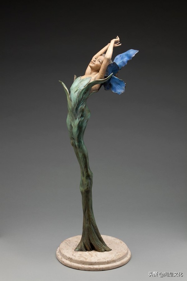 学赏画197：美女雕塑家米娅：灵感来自孩子们不断变化的个性