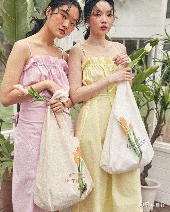 千元包包推荐轻奢20岁,千元小众包包推荐百搭平价