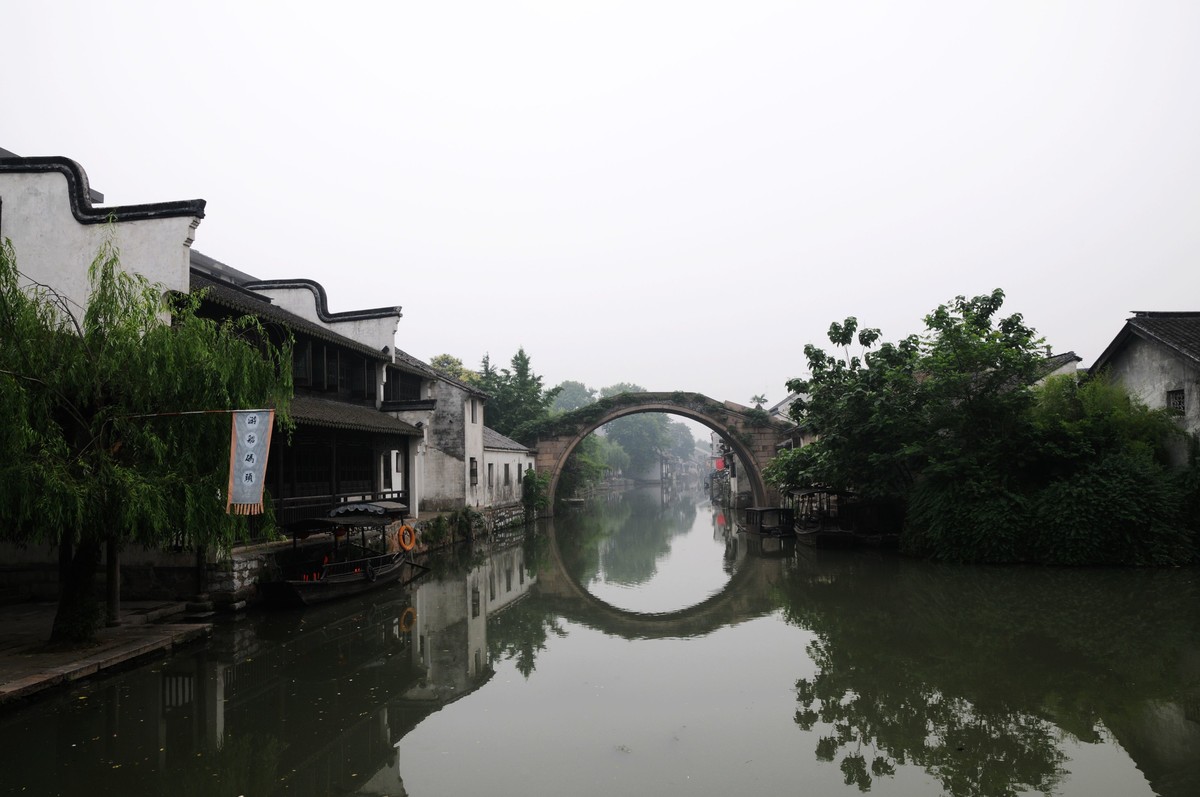 浙江这个城市发展好吗,浙江南部宜居的小城