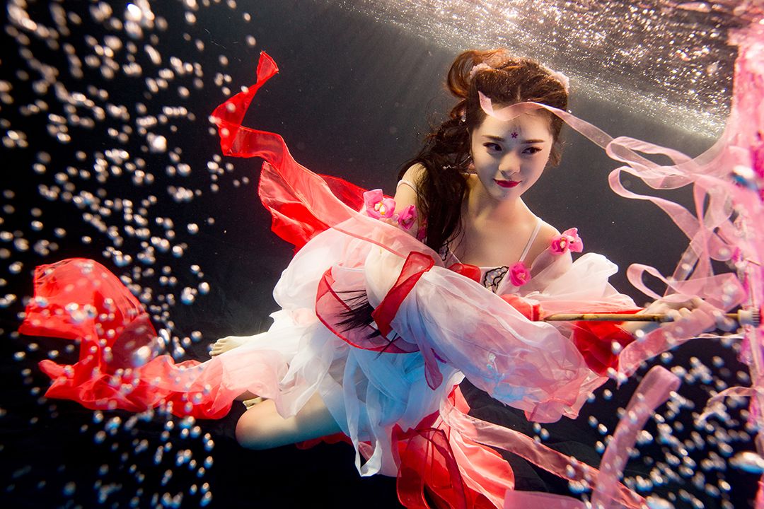 引爆星城!三亚仙气十足的水下摄影来长沙啦~湖南卫视率先取景