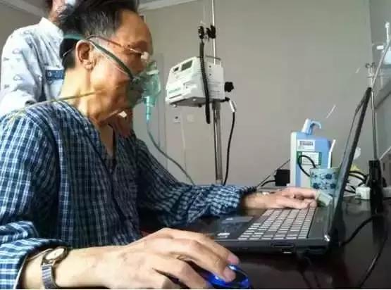 夜读|以芳华立誓，不负你眼中星辰熠熠