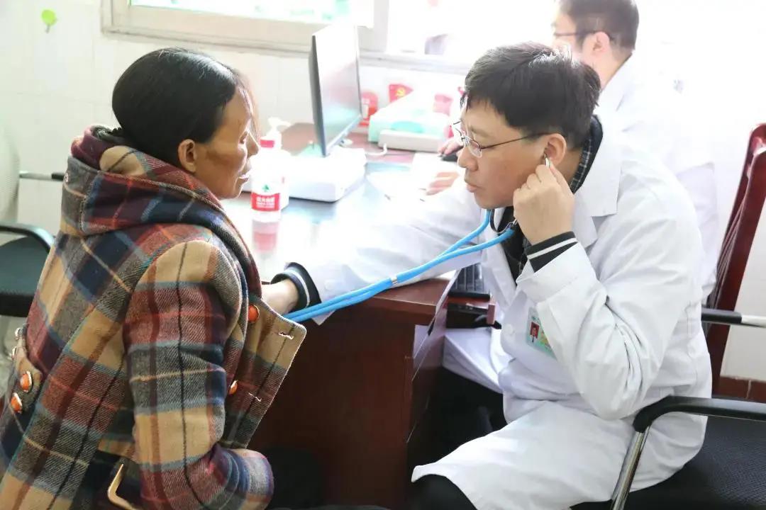 一位“天府学者”的为民情怀——记广元市第一人民医院心血管中心特聘主任、心脏外科顶级专家李巅远教授