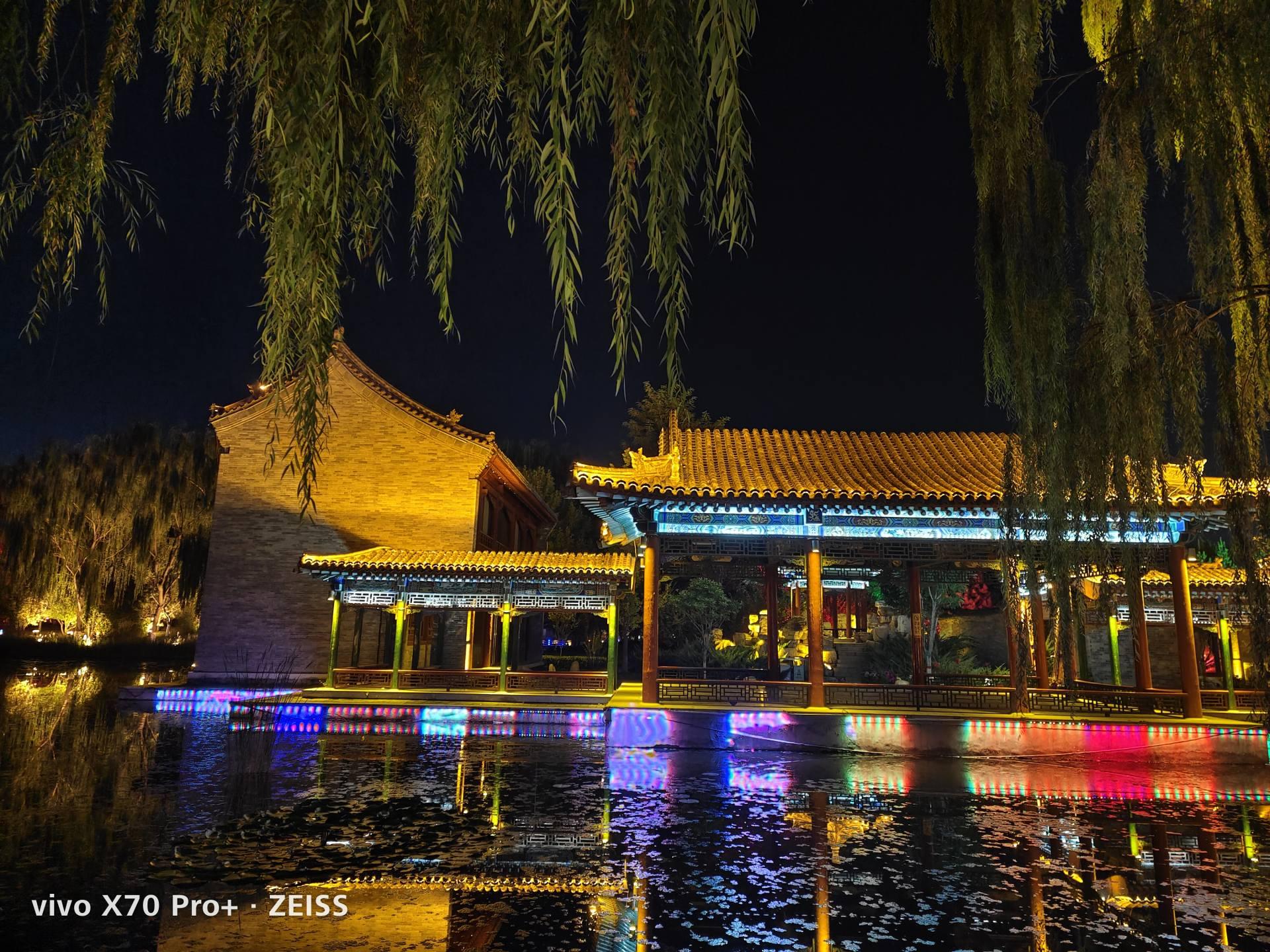 vivox70pro与iphone13pro拍照,iphone12pro和iphone13pro拍照