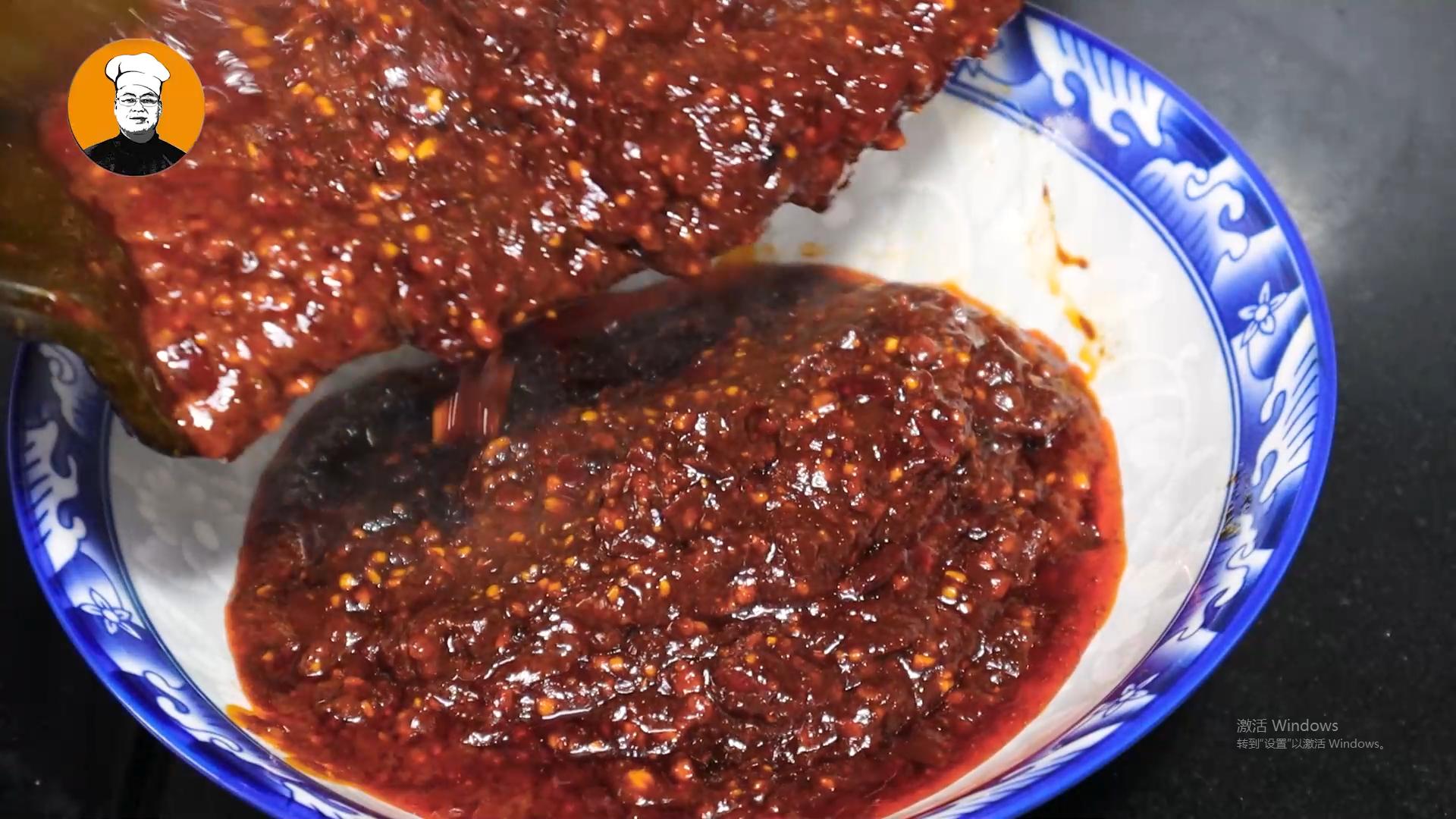 小吃摊酱香饼,正宗酱香饼街头小吃