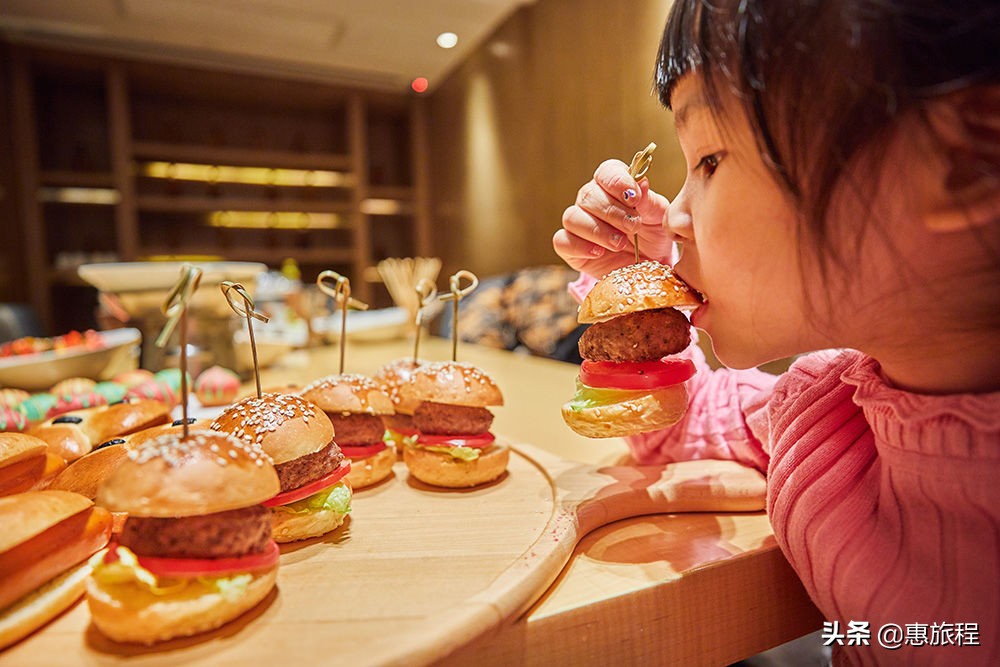 扬子江酒店自助餐,上海扬子江大酒店团购套餐