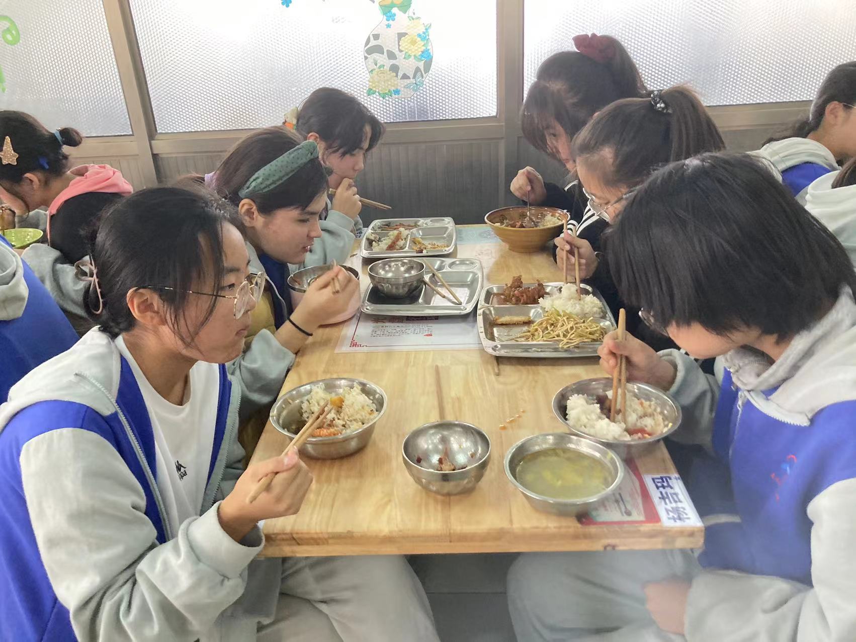 开学第80天：英语朗读批阅赏足球联赛负轻伤