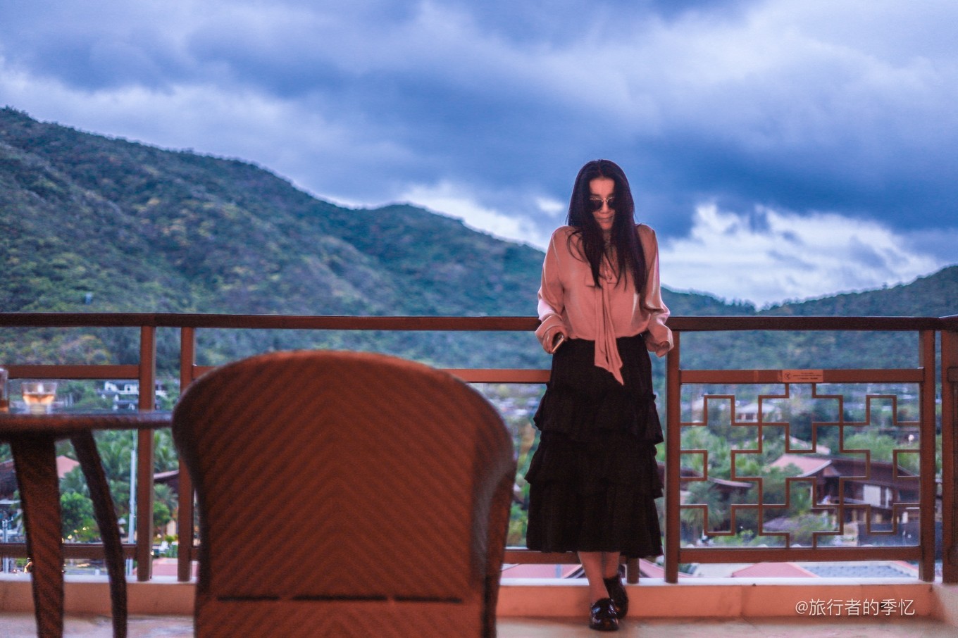 三亚复古酒店拍照,三亚网红酒店拍照攻略