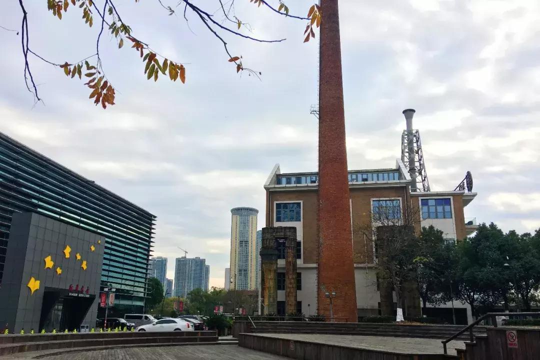 从太丰面粉厂到随军书店,宁波书城承载的不只是文化,更是记忆