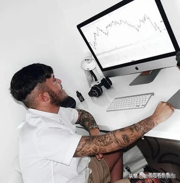 炫富遇入室抢劫,炫富被抢劫