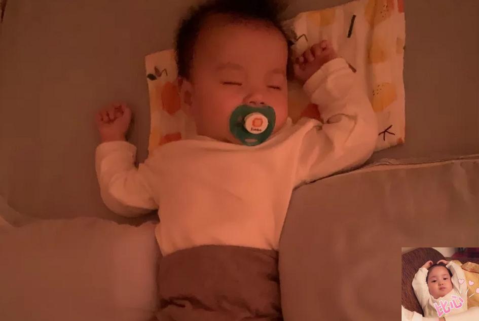 宝宝习惯性哭闹的原因和解决方法,宝宝老是哭妈妈崩溃