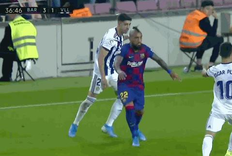 梅西的过人技术历史第一吗,梅西过人是历史第一吗