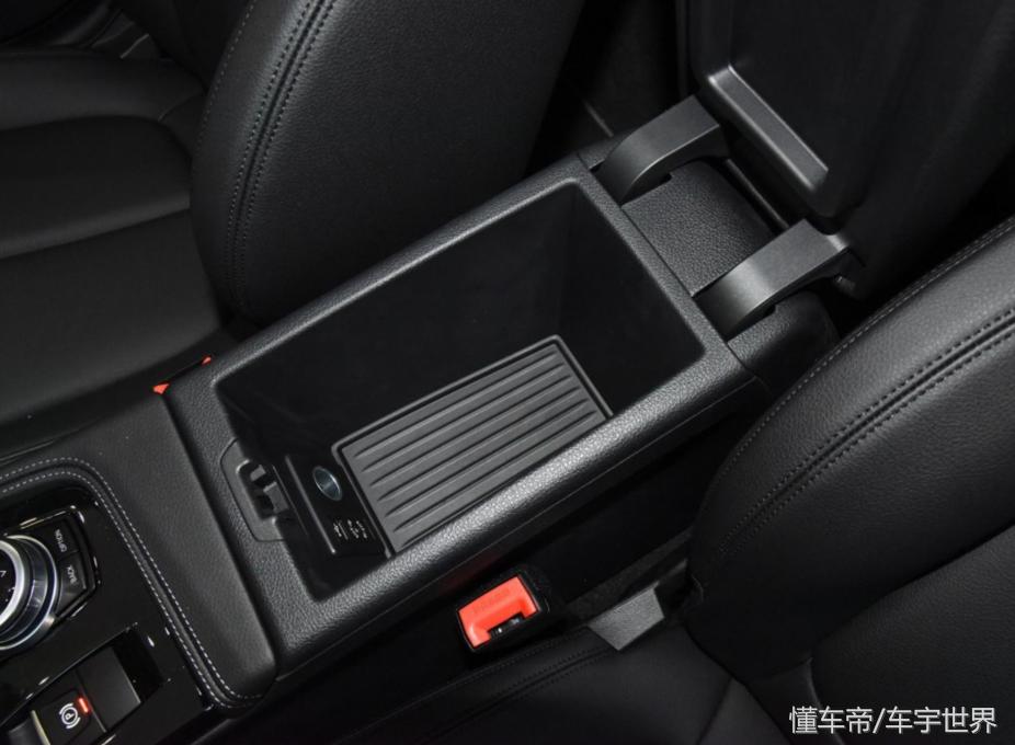 18年宝马1系加倒车影像,宝马1系有没有标配倒车影像