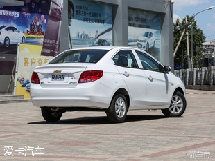 e2适合女生代步通勤小型车推荐,经济实用小型车推荐