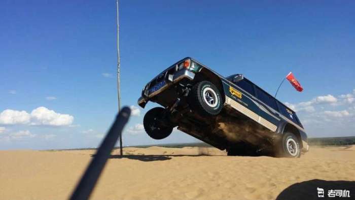 同时拥有4台途乐是何感觉？爬冰豁沙子当真无所不能！