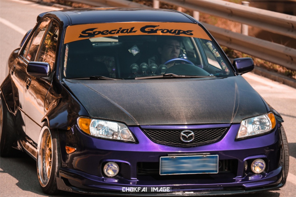 几几年的马自达323最好看,亲手打造超级车