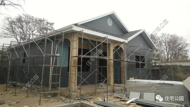 红砖价格一路狂飙,自建房用的红砖最新价多少钱一块