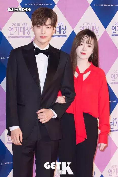 拯救发际线高额头大的发型,发际线大额头宽适合什么发型