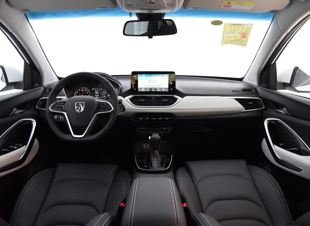 宝骏530与宝骏560的区别,宝骏530和宝骏560哪个好