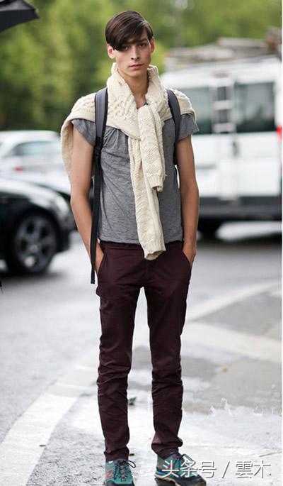 既能配皮鞋又能配运动鞋的裤子,搭运动鞋的裤子