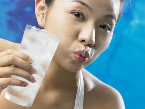 没有蛀牙牙齿很痛是怎么回事,没有蛀牙但是牙跳痛怎么回事