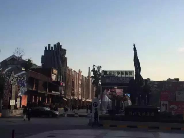 广州地铁8号线哪个站内有吃的,广州地铁8号线北延广州北站