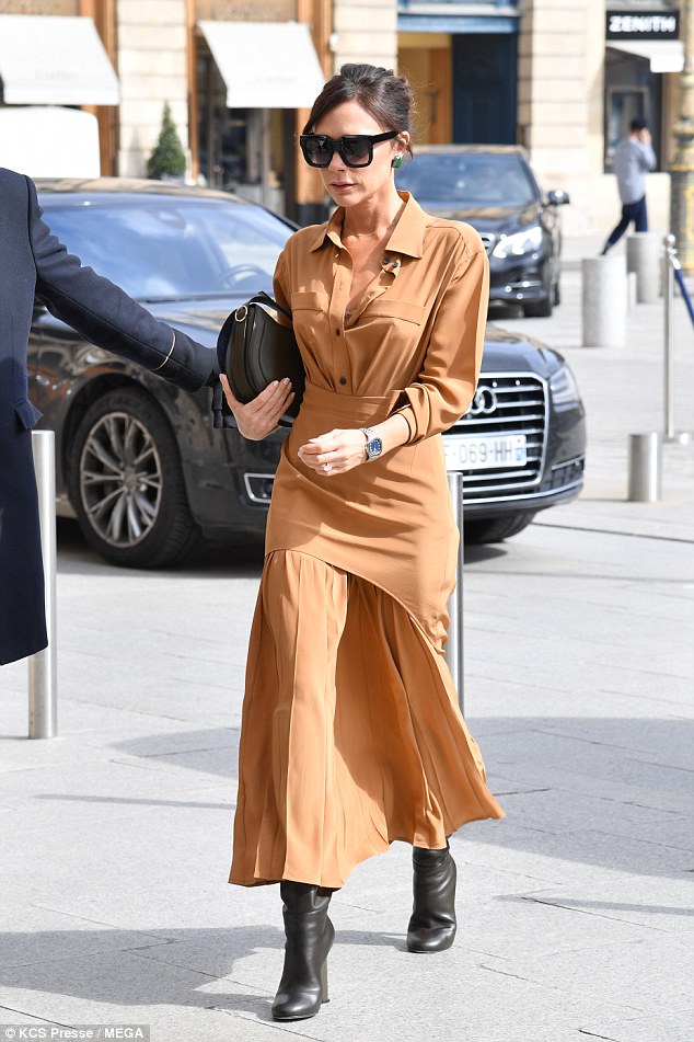 维多利亚结束陪伴家人假期乘欧洲之星抵巴黎引来无数粉丝追随