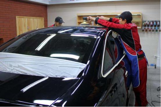 新车抛光打蜡有必要吗,新车抛光打蜡对车伤害大不大