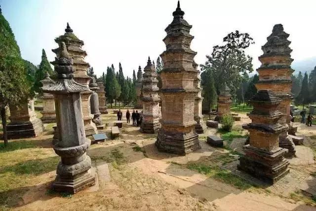 中国十大高佛塔,中国历史最悠久的藏式佛塔