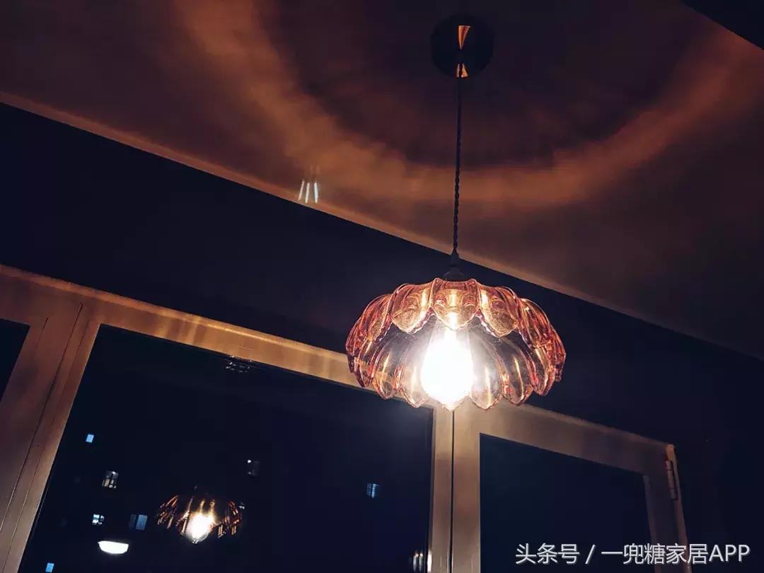 没有主灯无吊顶,不做吊顶也可有灯