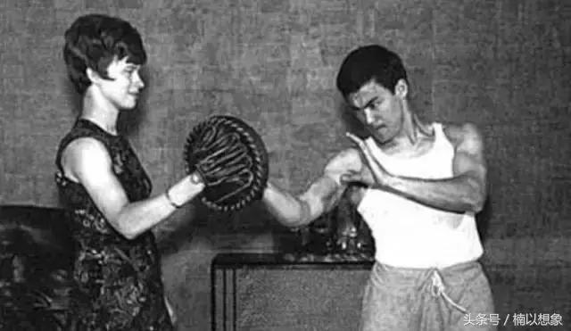 希拉里和本拉登合影,希拉里本拉登