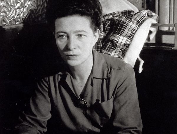 波伏娃女性,波伏娃女学生