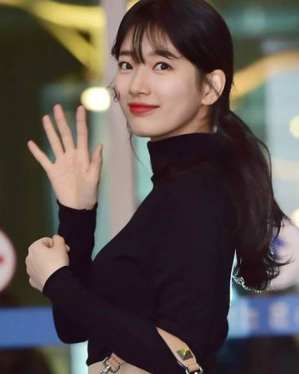 减龄秘籍学谭松韵穿出少女感,冬季怎么扎头发减龄又好看少女