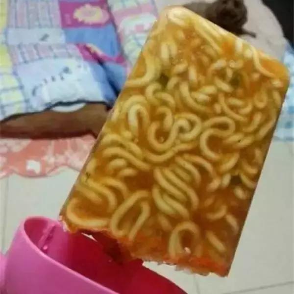 意大利:大家最近都爱舔……我这款冰淇淋