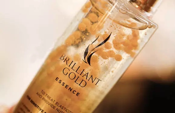 黄金精华哪个好,黄金双萃精华成分