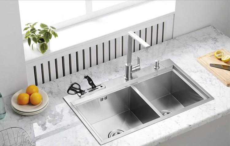 厨房水槽有小孔怎么处理,厨房水槽下面为啥留一块