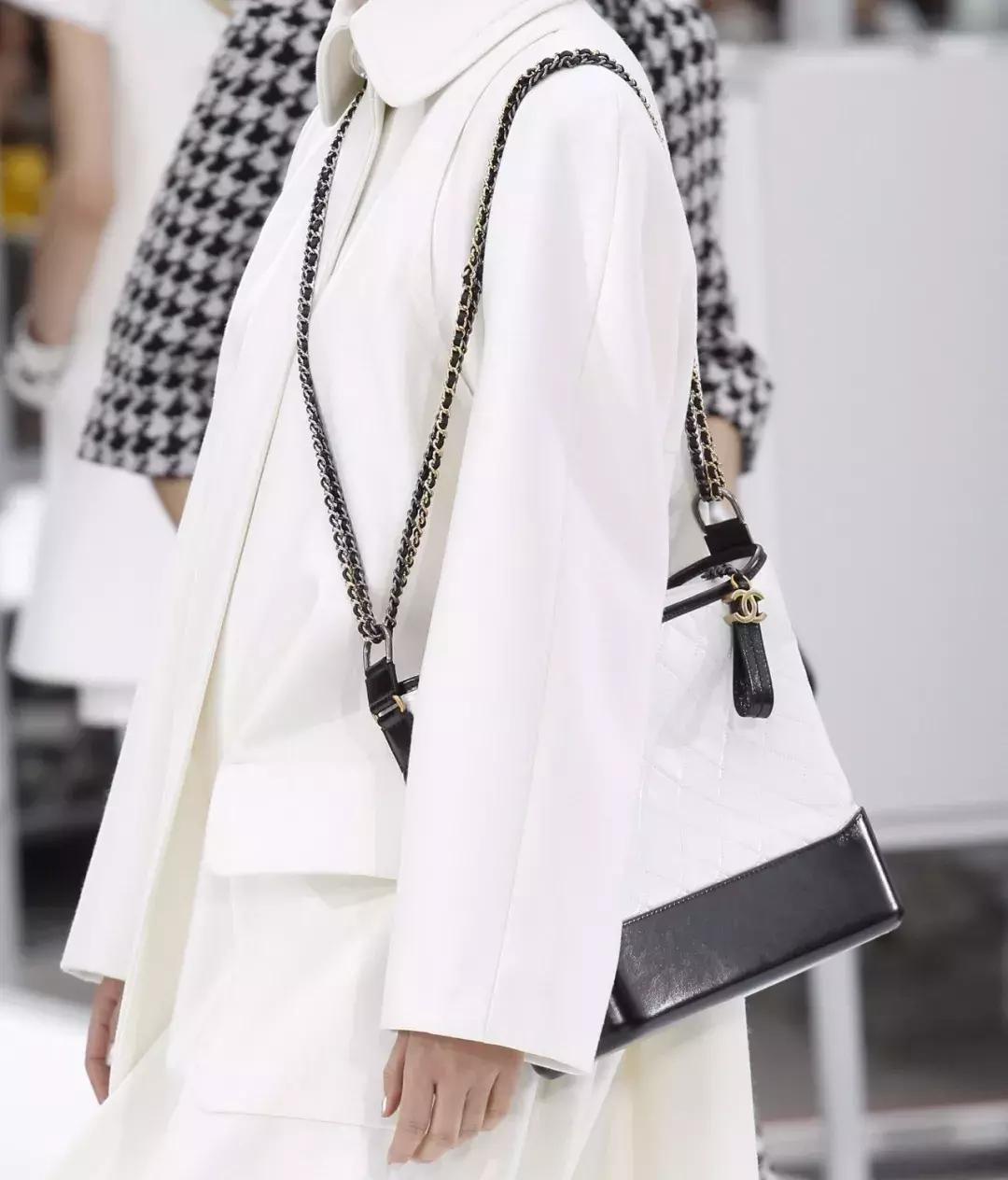 李宁给国货争回的脸,李宁把牌子卖给了谁