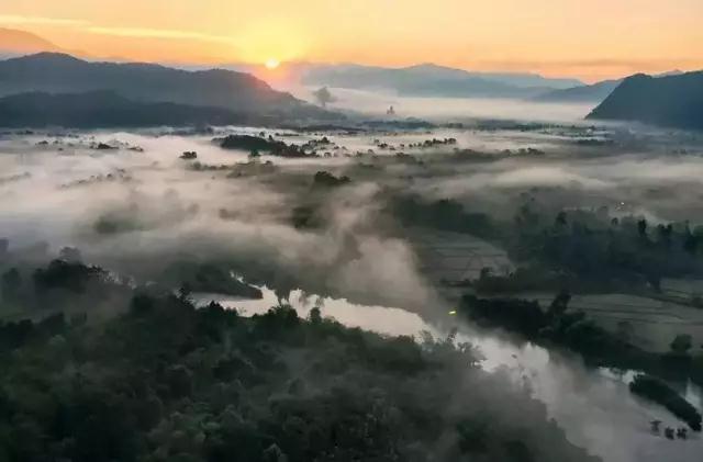 濡備綍鎺ㄥ箍鏃呮父鏅偣鎸ｉ挶,2018鏅尯璧氶挶鍟嗘満