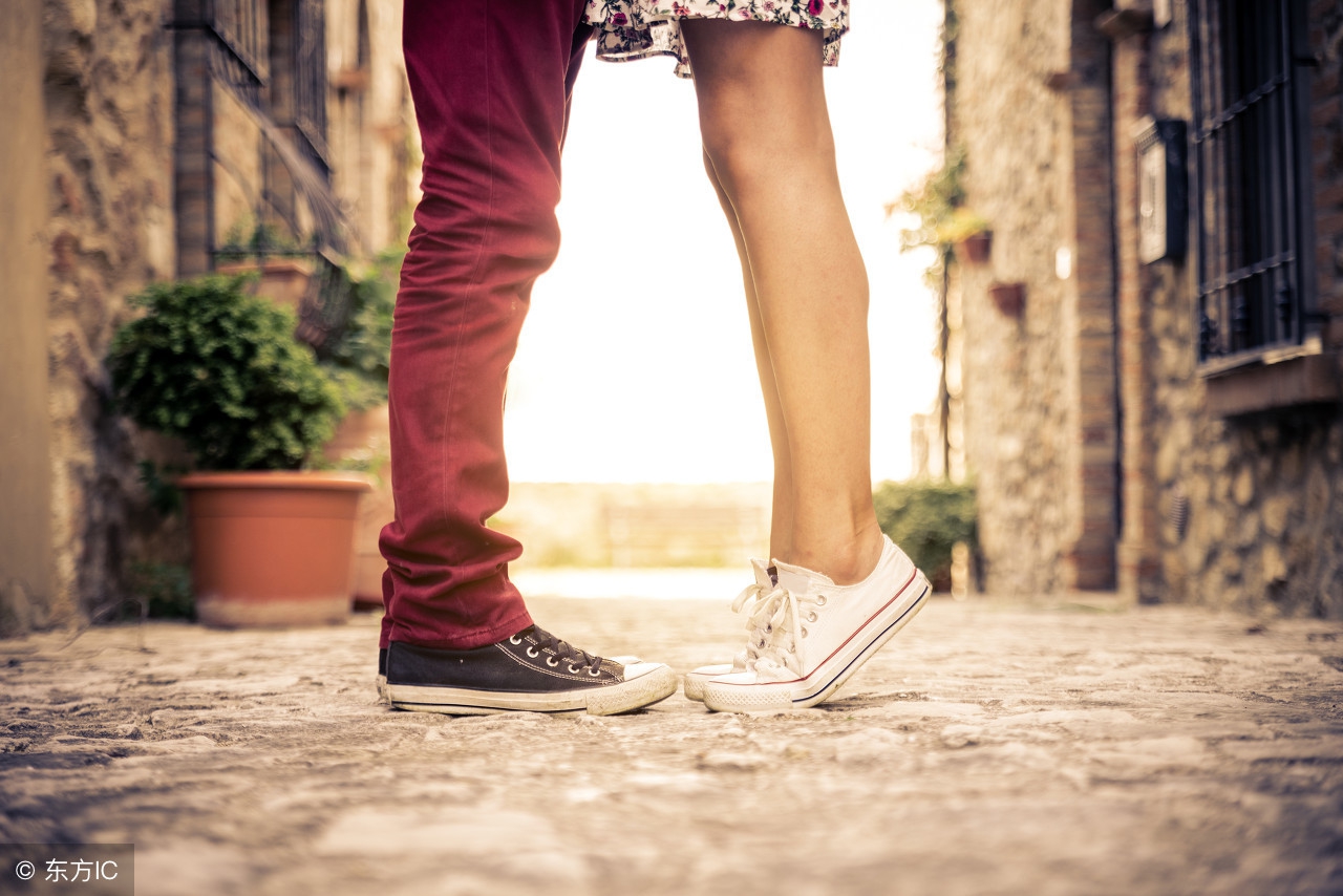 怎样才算是爱自己的人生,到底怎么样才算是爱情