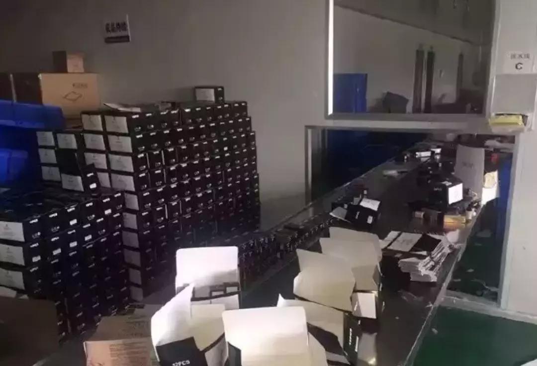 迪奥阿玛尼口红中样是正品吗,阿玛尼dior和ysl