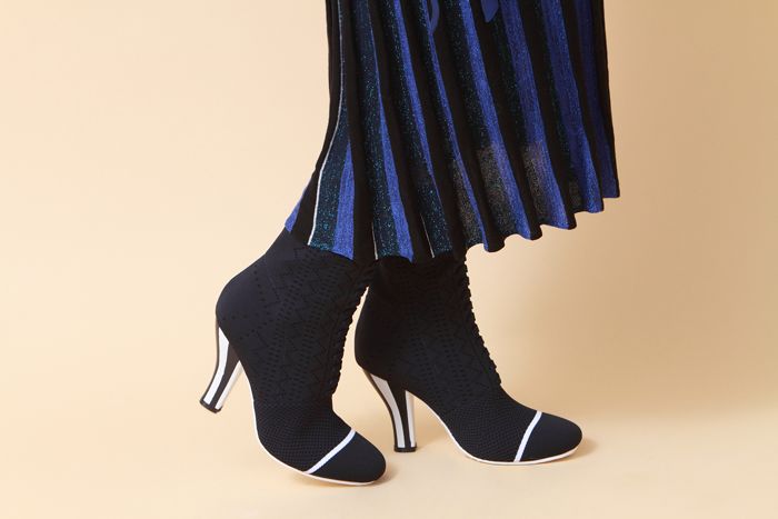 春季女短靴鞋2022网红爆款,今年秋冬这4双短靴最值得买