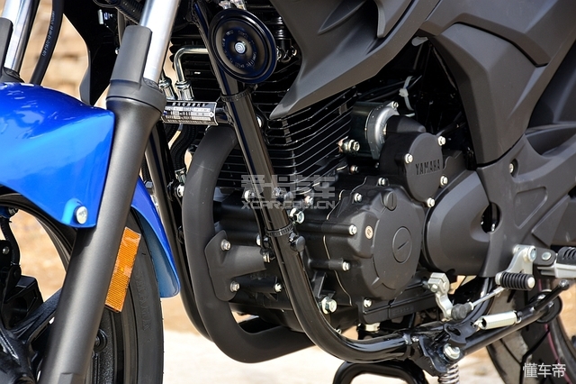 雅马哈飞致ys250中缸掉漆,雅马哈ys250摩托车